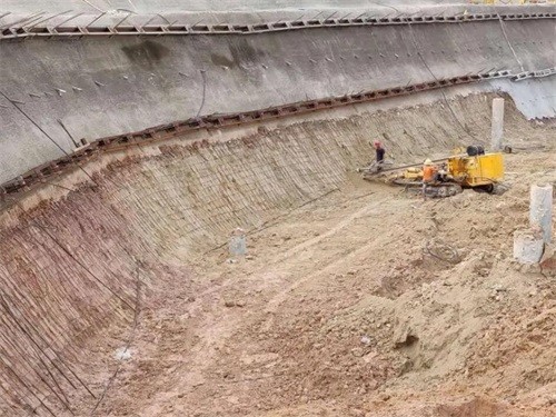 西吉基坑边坡加固